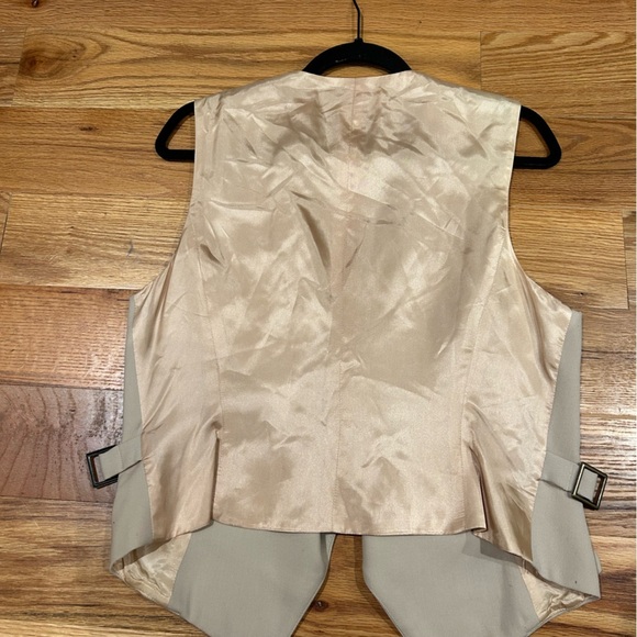 Tailored Dana Buchman Vest - Picture 8 of 8